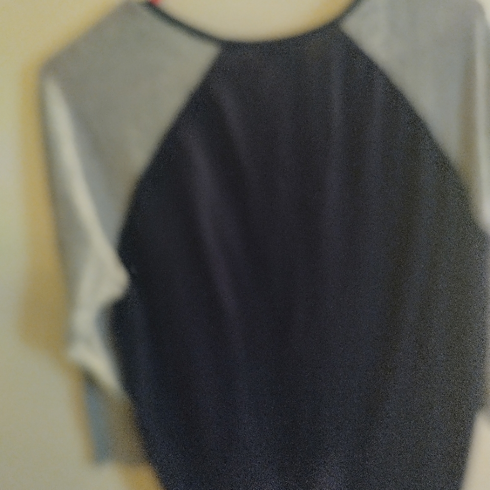 Sweater - Picture 3 of 3